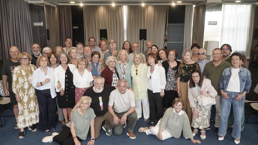 Las perforistas del Banco Pastor, pioneras en informática, celebran su legado en A Coruña