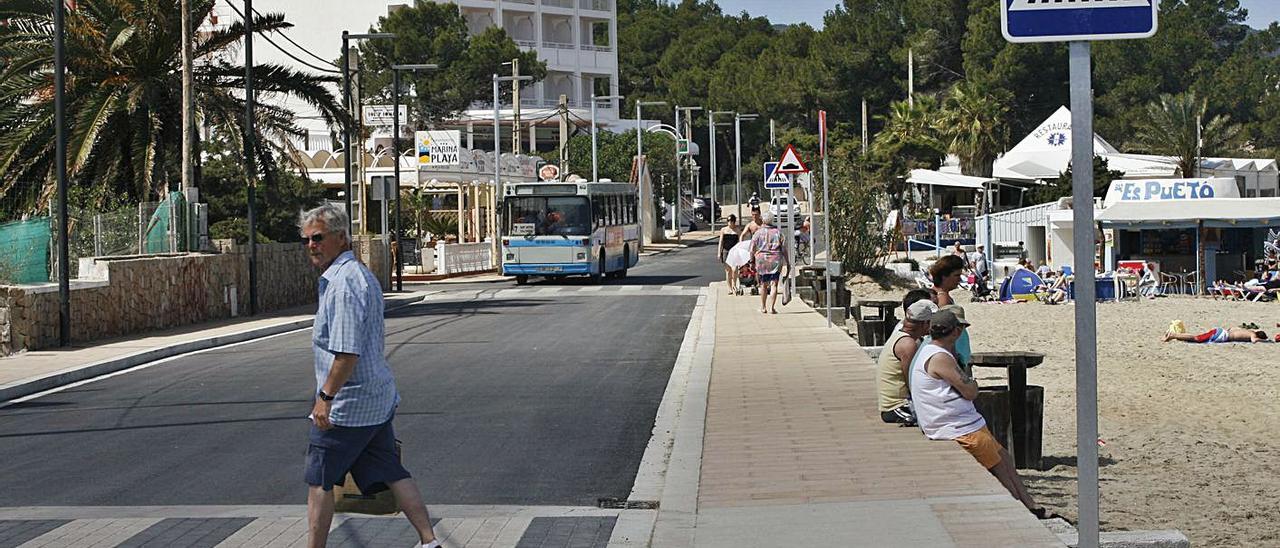 El Govern declara de interés autonómico el futuro paseo de la bahía de Portmany | J. A. RIERA