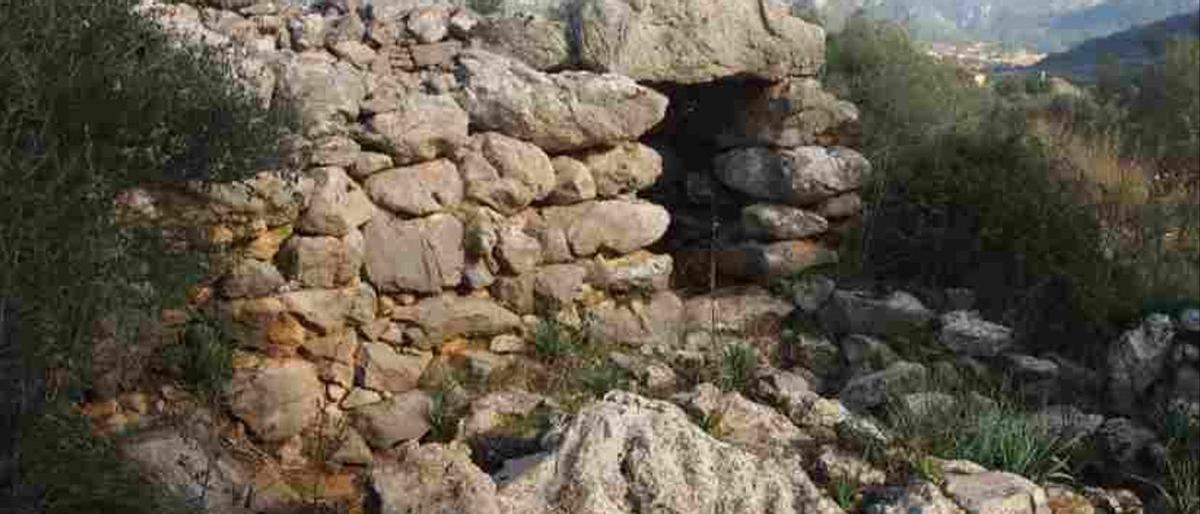 Saquegen dos jaciments a la serra de Tramuntana amb l’ajuda d’un detector de metalls