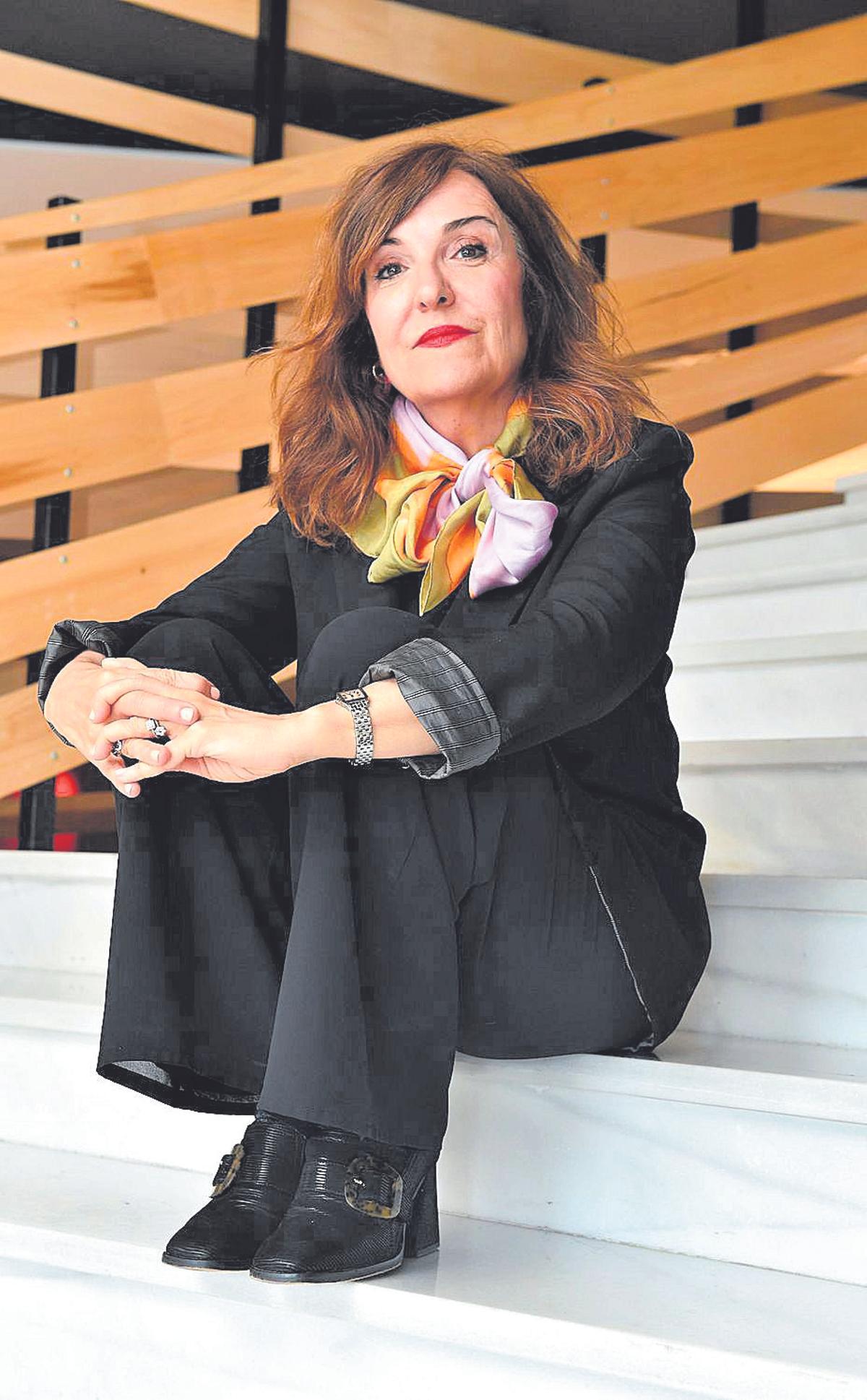 La escritora Elvira Lindo, autora de En la boca del lobo.