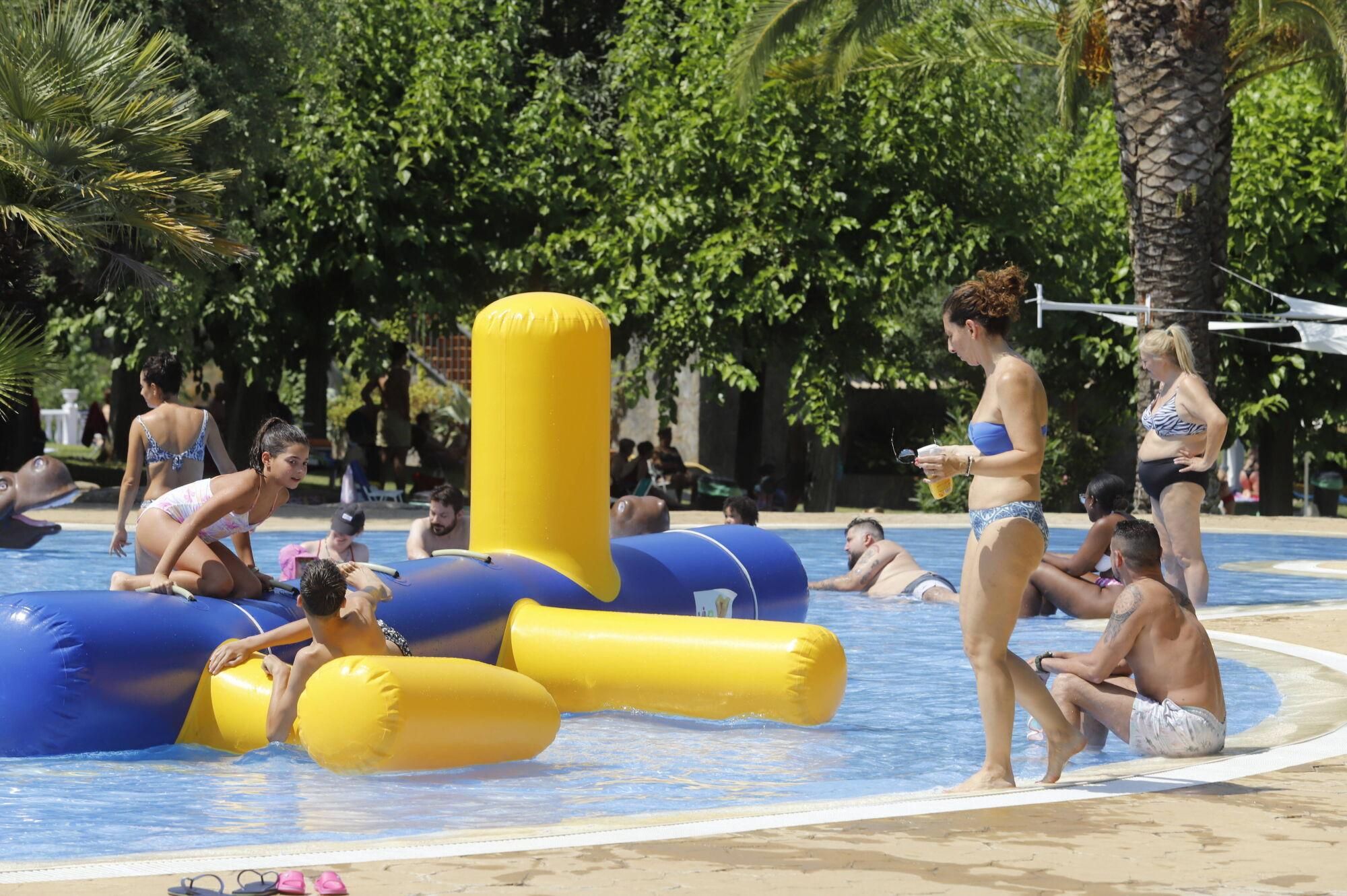 Domingo de piscina en Assuan y Las Dos Columnas
