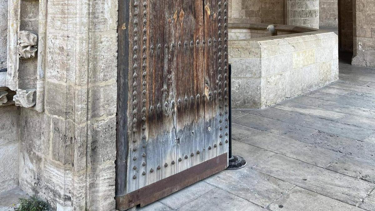 Una de las puertas que será rehabilitada en las Torres de Serranos.