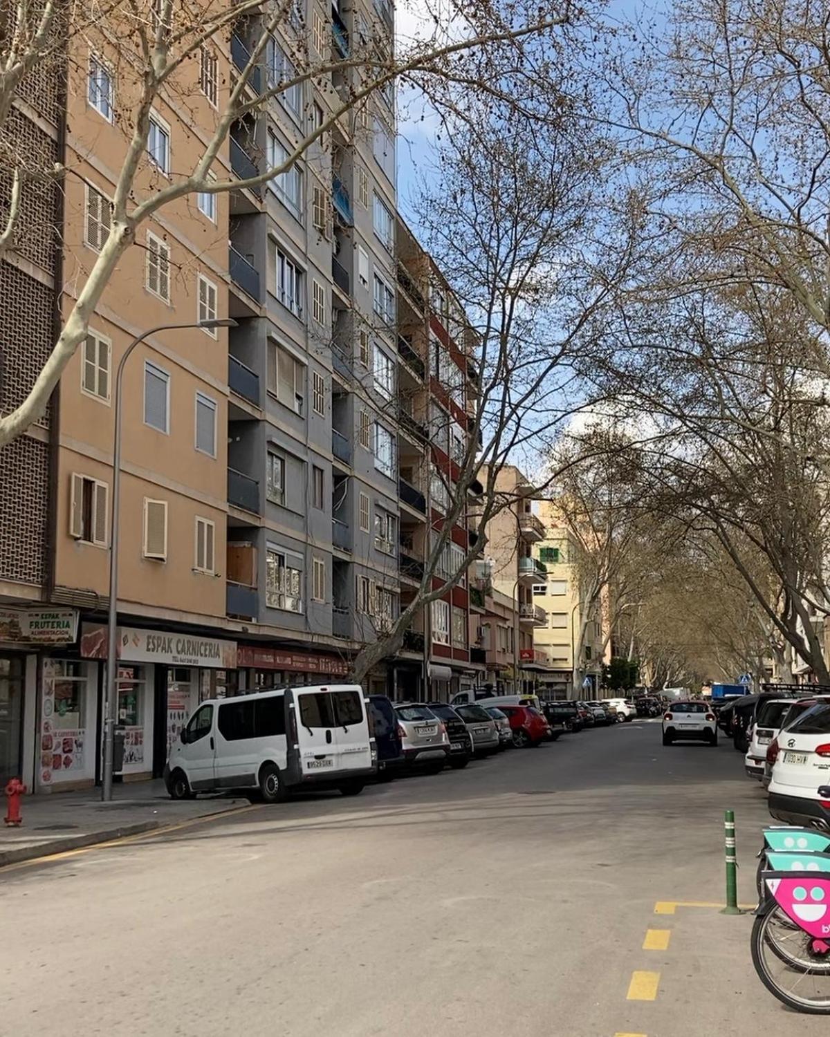 La calle Benet Pons i Fàbregues en la actualidad.