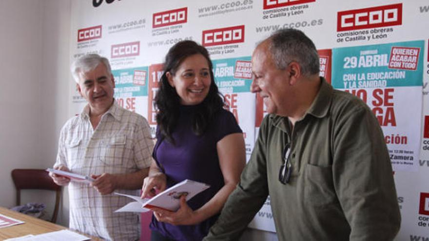 Desde la izquierda, José María Vara, María Ángeles Vázquez y Gonzalo Franco.