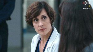 Clara Segura, en una escena de la nova sèrie de TV-3, ’Nit i dia’.