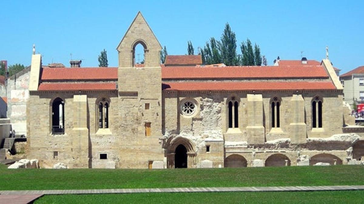 Visita el Monasterio de Santa Clara la Vieja en Coimbra (Portugal)