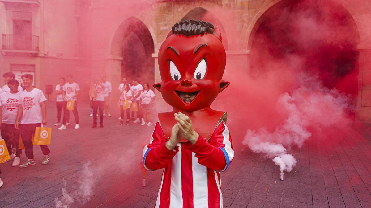 VÍDEO | Així han celebrat el CE Manresa i la seva afició l'ascens a Segona RFEF