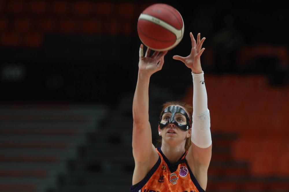 Las mejores imágenes del Valencia Basket - Basket Hema SKW