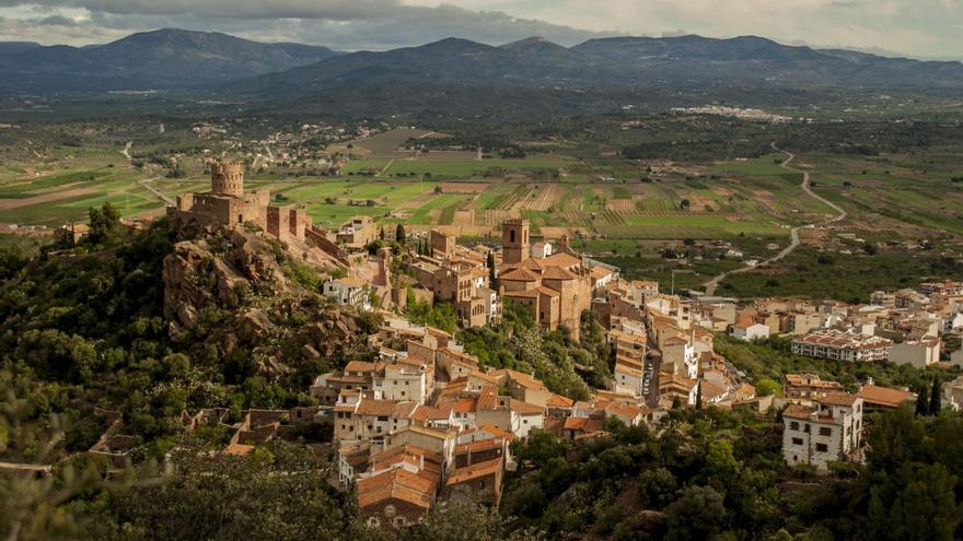 Vilafamés veta durante dos años los proyectos de energías renovables y EnerHi asegura que no le afecta