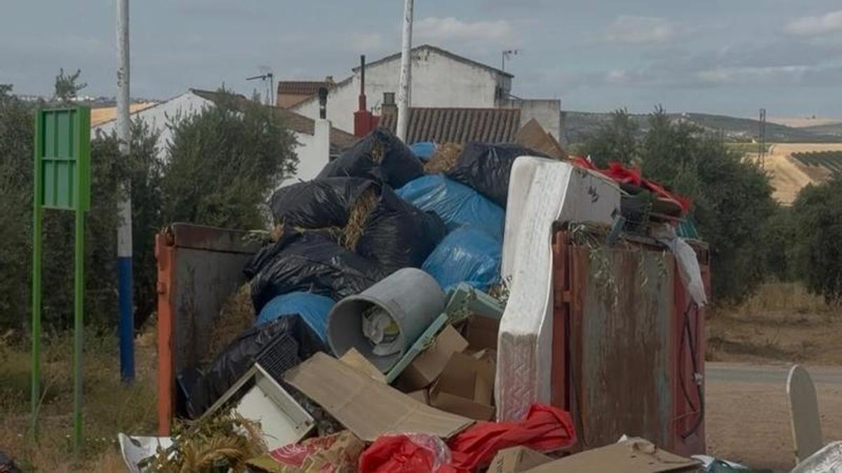 Hacemos Córdoba denuncia el abandono de Santa Cruz y exige mejoras al Ayuntamiento.