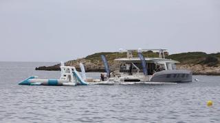 100 Prozent elektrisch: Deutscher bietet auf Mallorca Bootsausflüge und Wasserspielzeuge an
