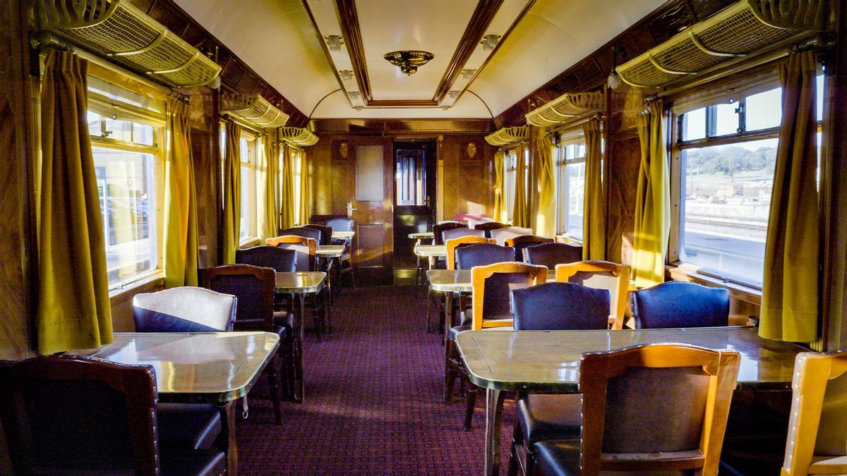 Interior de un vagón del Tren Histórico Turístico de las Reservas de la Biosfera.