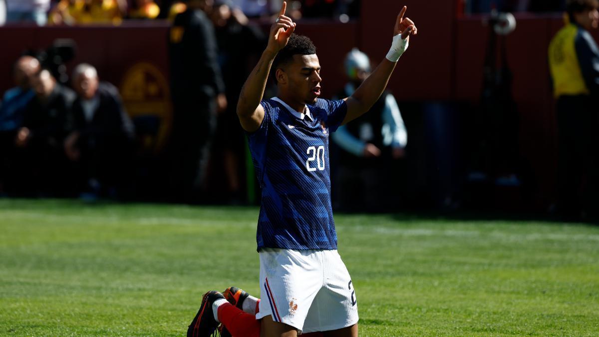 Désiré Doué marcó el tercero para Francia