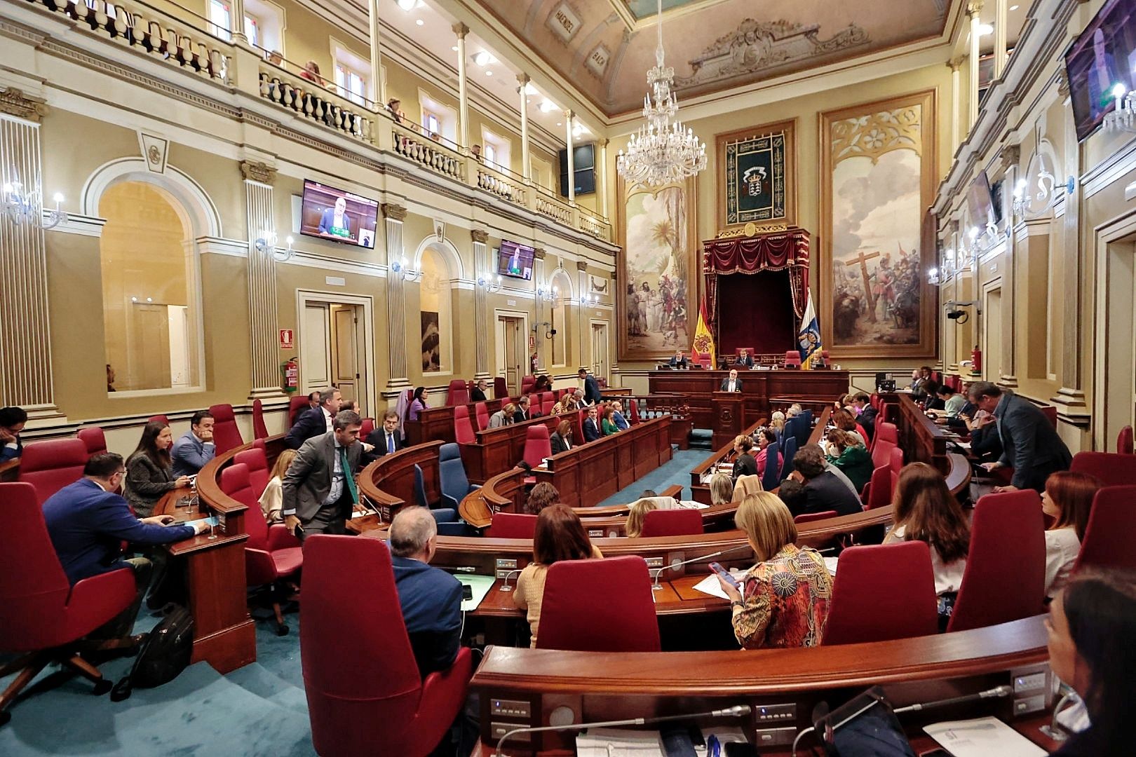 El pleno del Parlamento de Canarias celebra el debate final del proyecto de ley de presupuestos de la Comunidad Autónoma para 2023