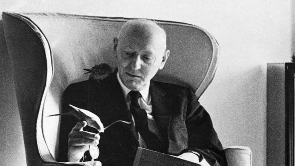 Isaac Bashevis Singer, en su casa de Nueva York.