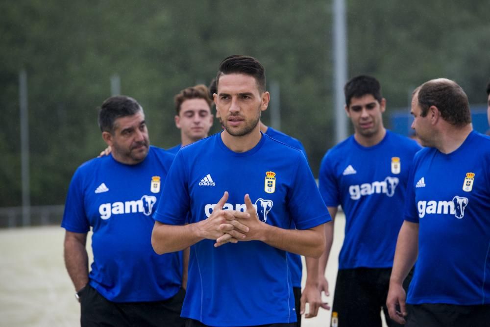 Entrenamiento por la tarde del Real Oviedo con David Rocha