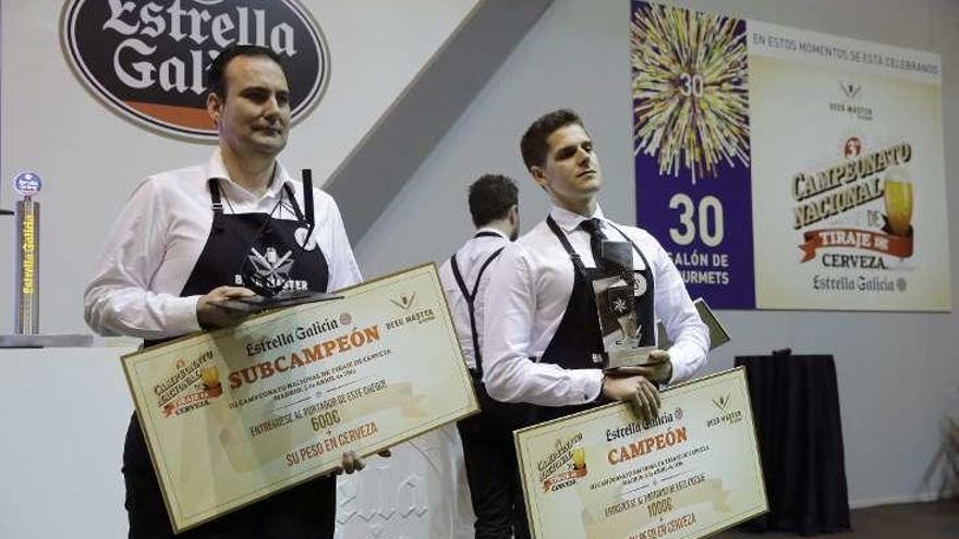 Calamonte (i) y Luis Miguel García, campeón y subcampeón.// Efe