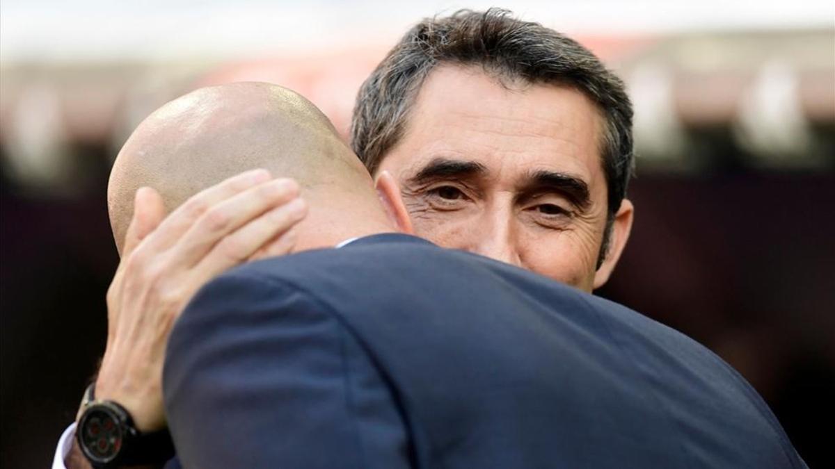 Valverde saluda a Zidane en un clásico reciente
