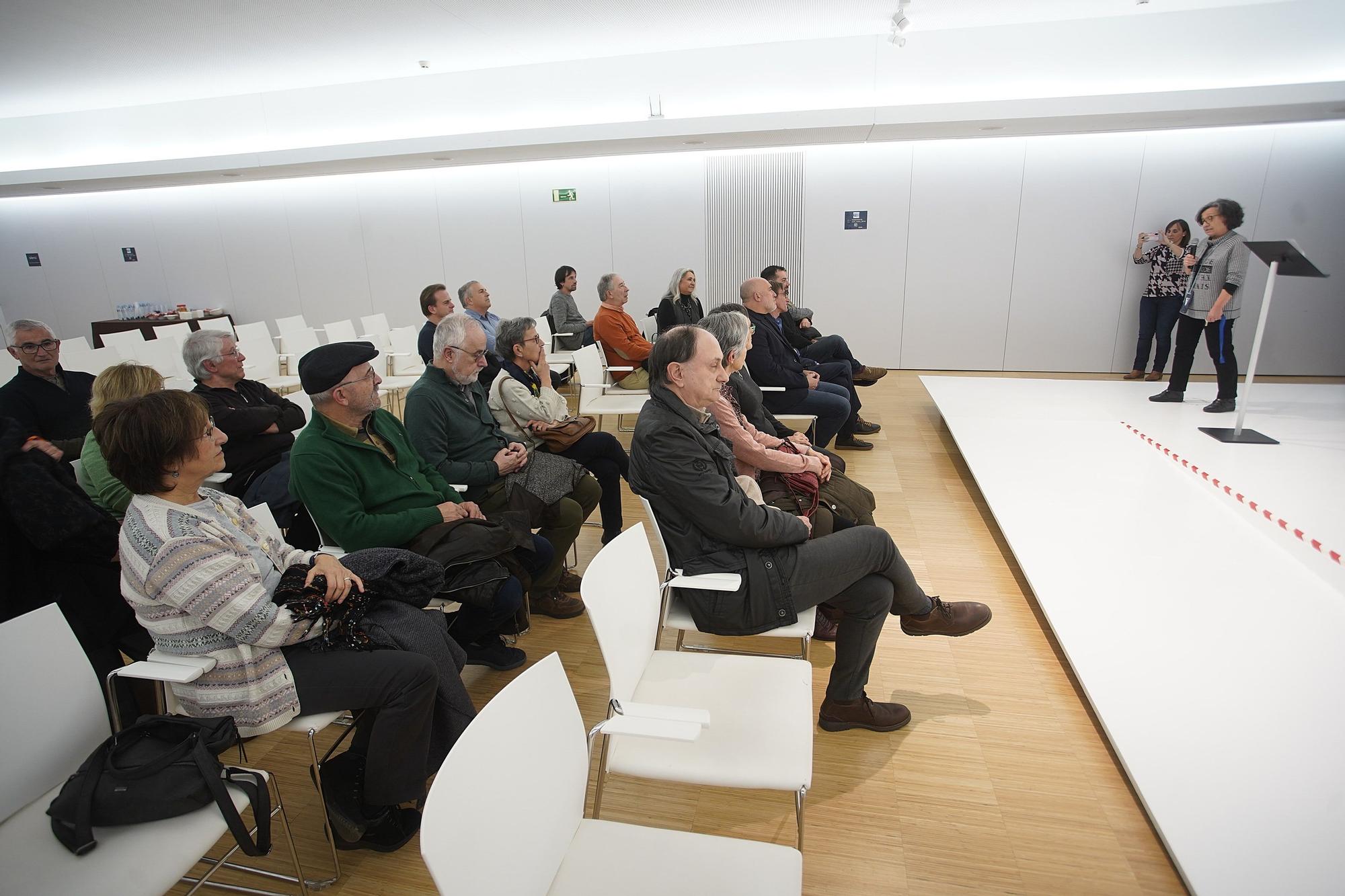 L'auditori de la biblioteca Carles Rahola es bateja amb el nom d'Enric Mirambell