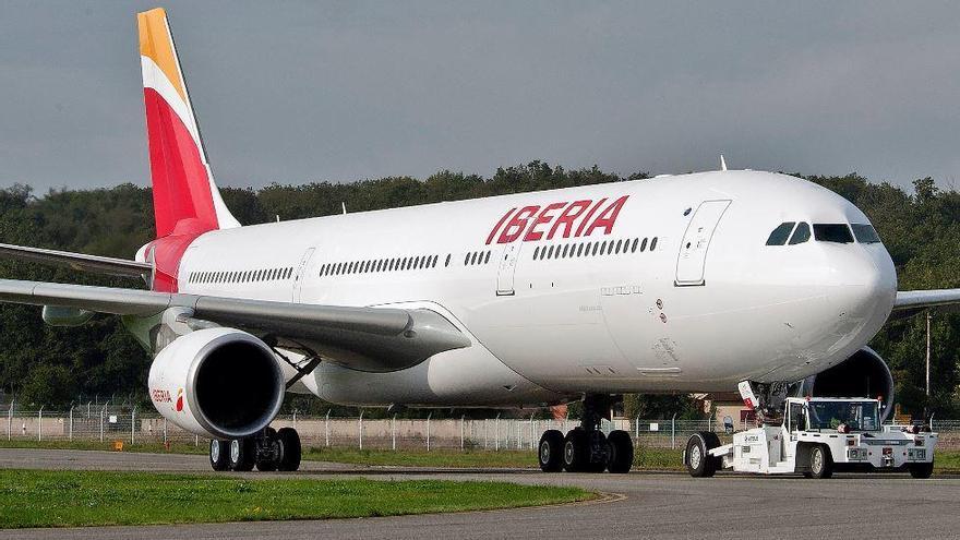 Un acuerdo de Iberia con Cathay Pacific permitirá volar a Hong Kong desde Málaga