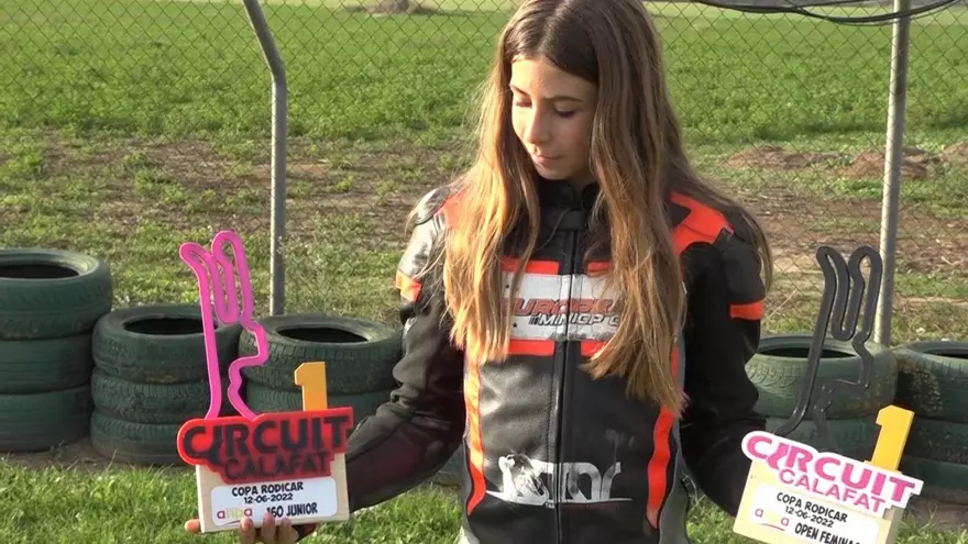 Clara Jiménez: «Encara hi ha gent que no acaba d’entendre que una noia corri amb moto»