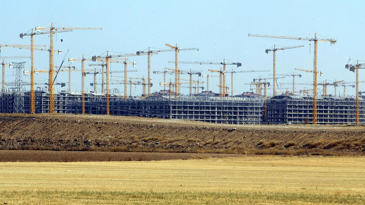 SECTOR INMOBILIARIO | La segunda vida de las urbanizaciones ‘fantasma’ de la burbuja