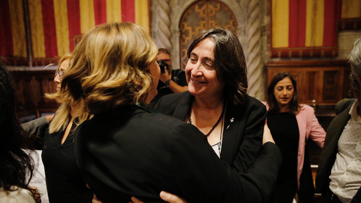 Barcelona aplaude a Itziar González, sin el apoyo del PSC, por su denuncia de la corrupción