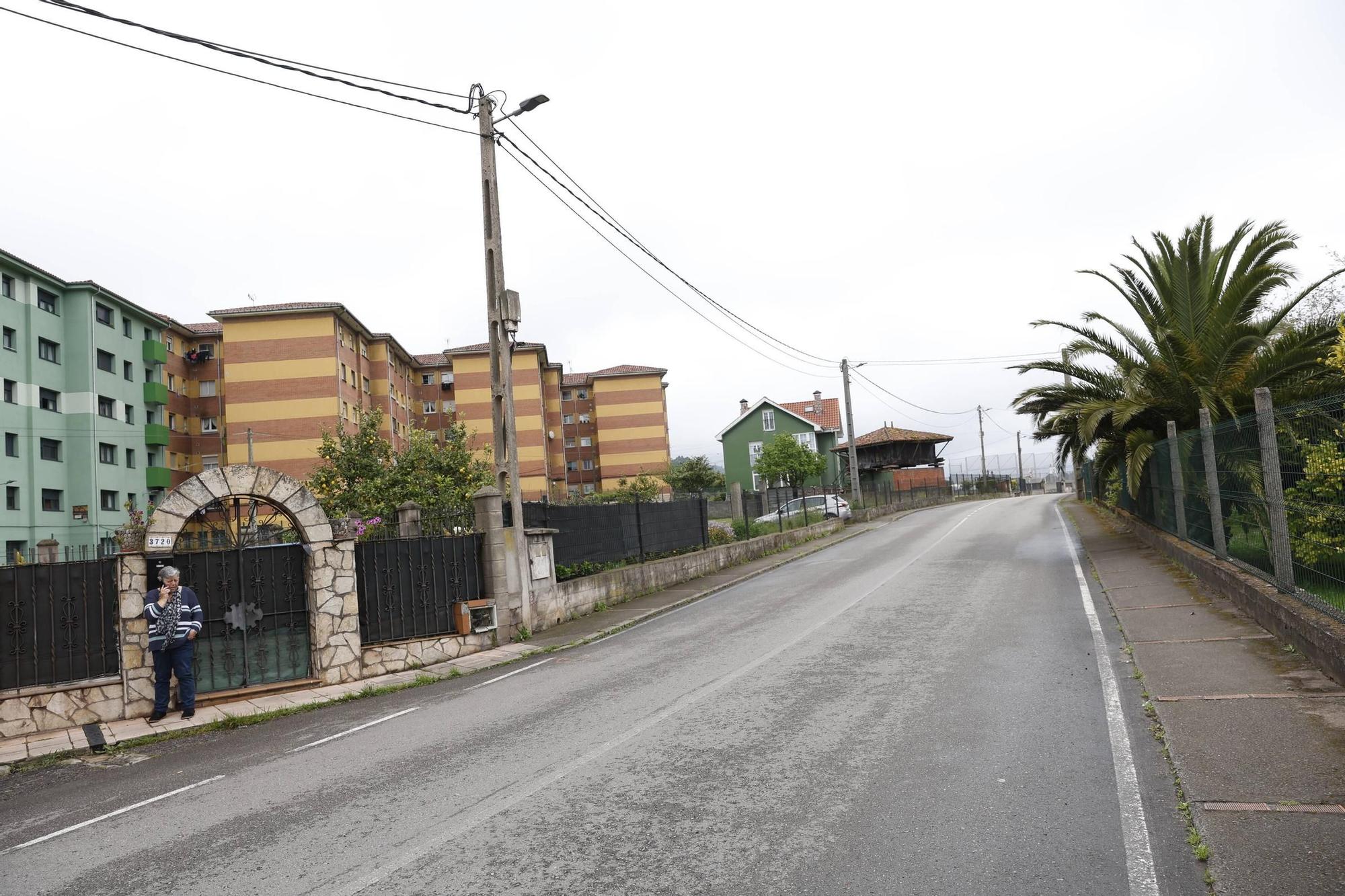 Monteana y Cenero lloran al joven fallecido en un fatal accidente de tráfico (en imágenes)