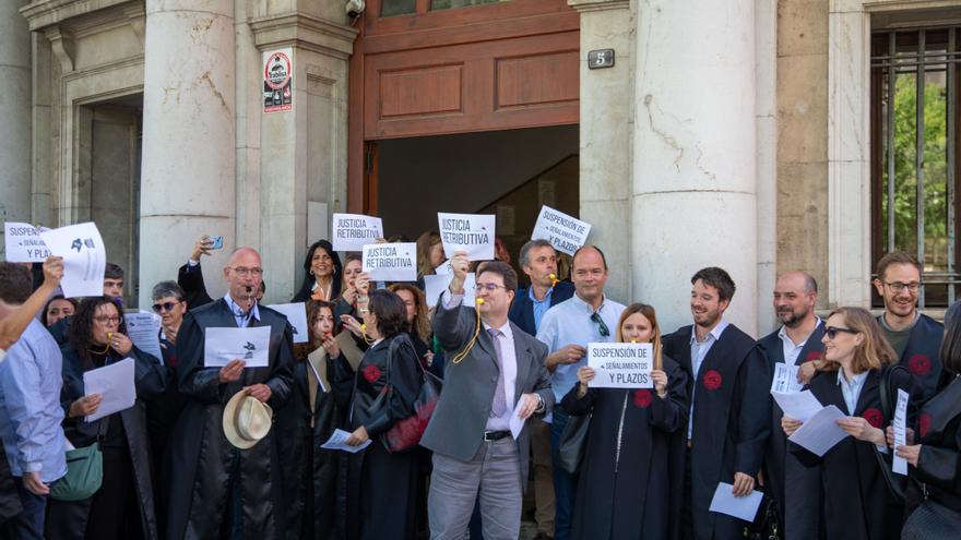 Los abogados de Baleares protestan por la paralización de los juzgados