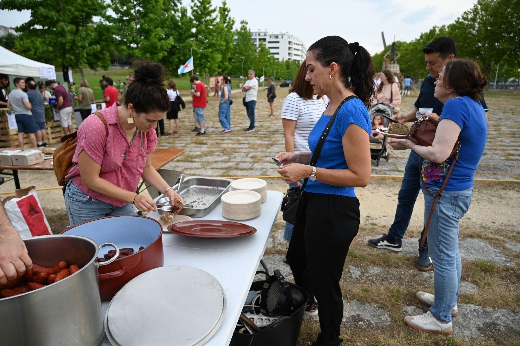 PONTEVEDRA.San Juan.Sardiñada y CHURRASCADA el los terrenos de TAFISA