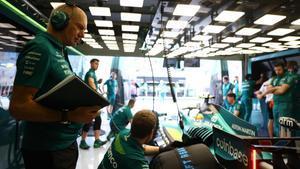 Así trabajan en equipo Aston Martin y Honda antes de la carrera