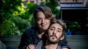 Entrevista con los protagonistas de la serie de HBO Max Ravalejar. -Enric Auquer y María Rodríguez Soto.
