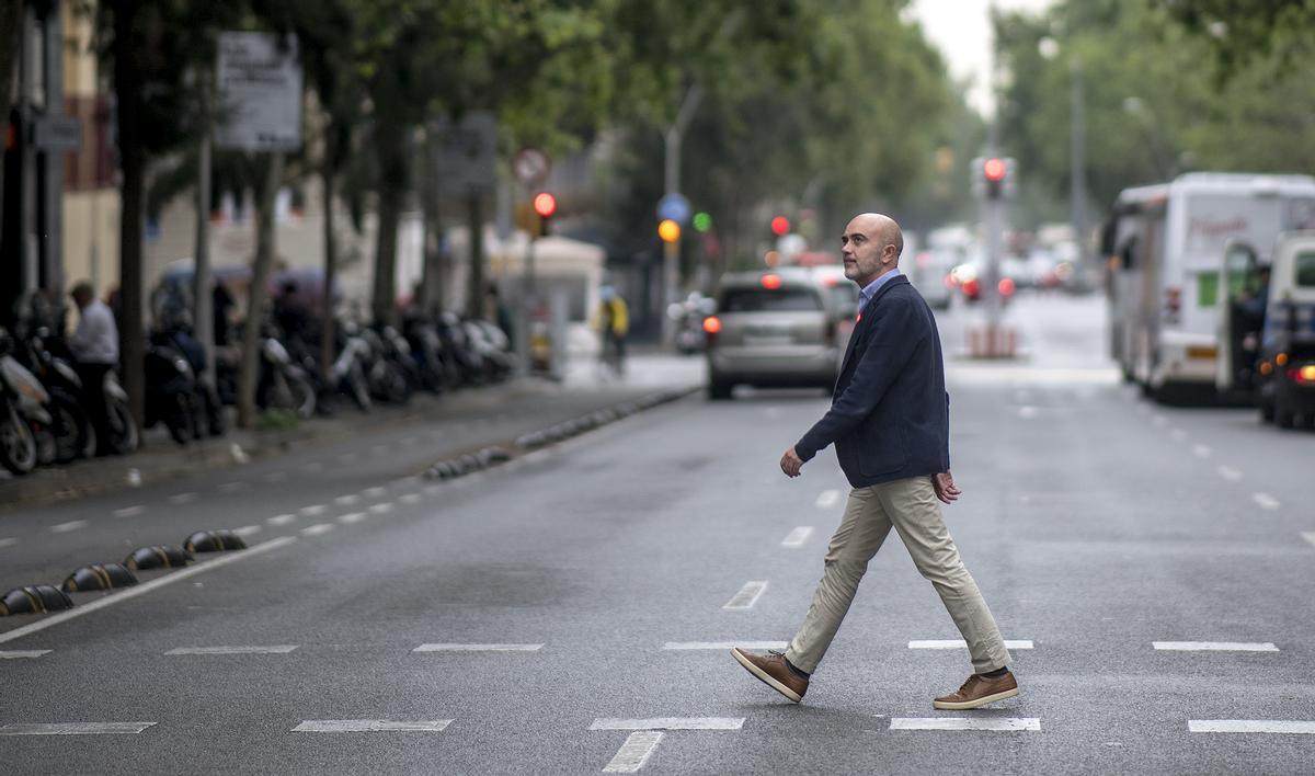 Barcelona. 22.05.2023. Política. El candidato a la alcaldía de Barcelona por el Partido Popular, Daniel Sirera, tras la entrevista con El Periódico. Fotografía de Jordi Cotrina