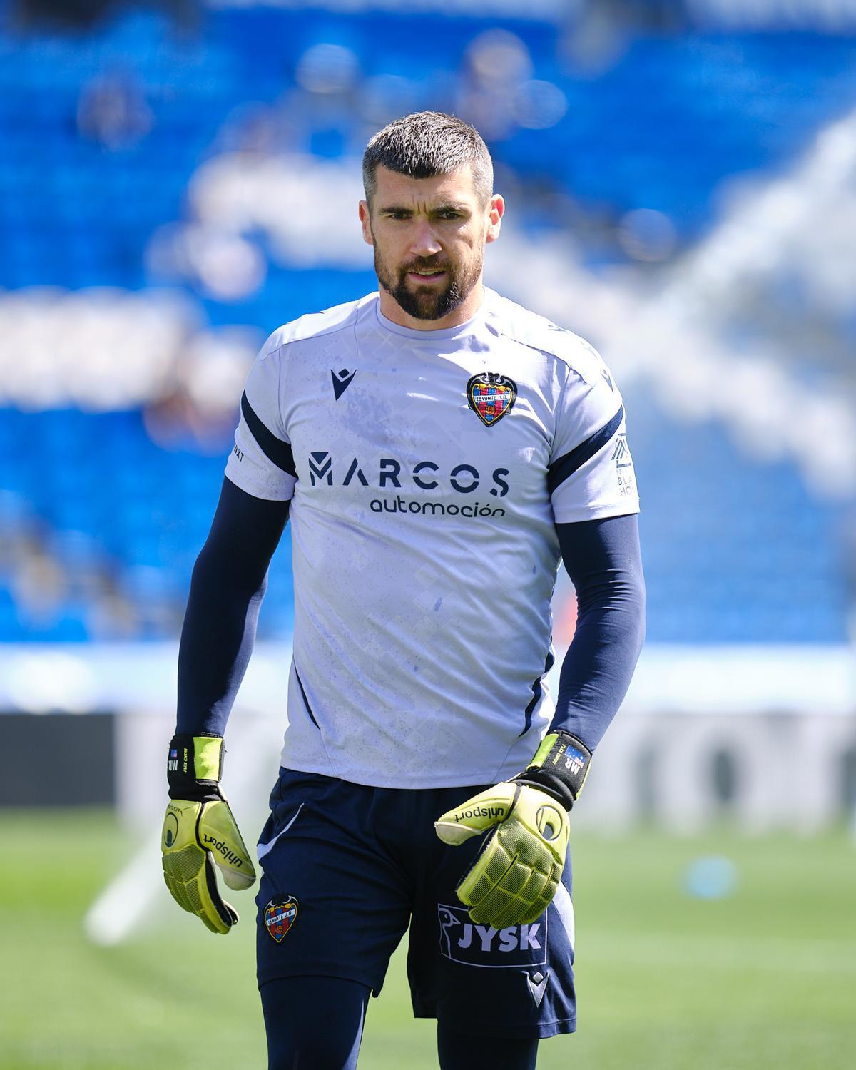 Ryan, calentando en el Reale Arena.