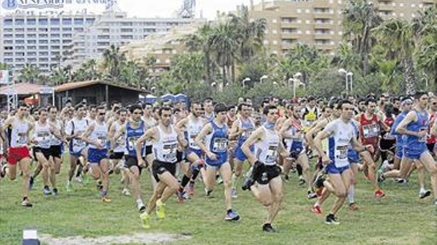 El Playas aspira a tres podios en Marina d’Or