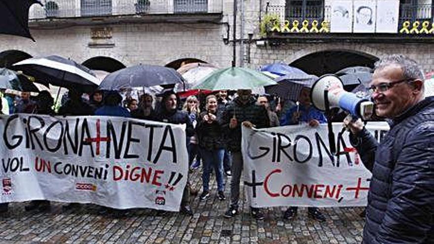 Manifestació dels escombriaires, la setmana passda, per Girona.