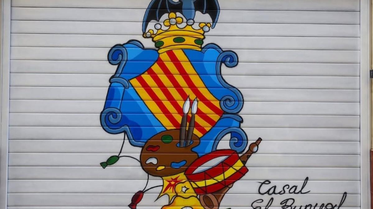 Puerta del casal de Baron de Patraix, recientemente decorado