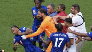 El Chelsea fa baixar el PSG a la terra amb un Cole Palmer excels