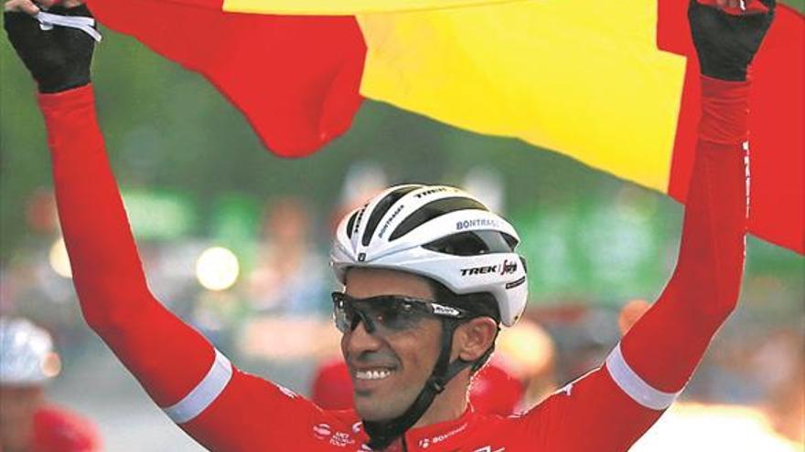 Contador se pasa a comentarista de televisión tras dejar la bicicleta