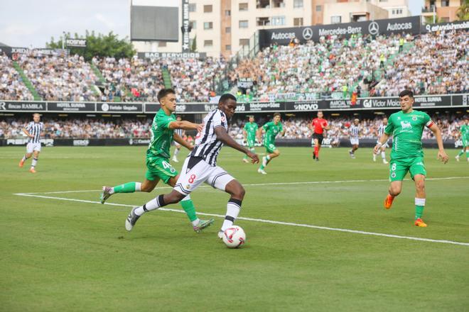 Galería | Las imágenes del ambientazo del Castellón - Racing
