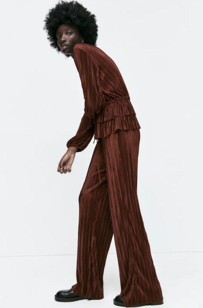 Pantalón ancho plisado