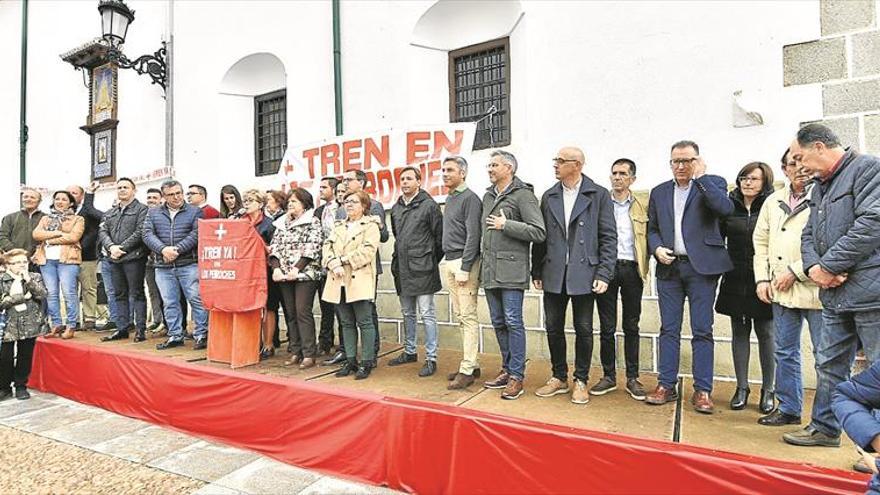 Los ciudadanos y alcaldes de Los Pedroches vuelven a pedir más trenes