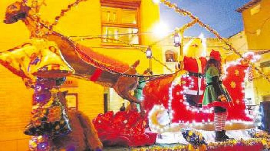 Los Reyes Magos y Papá Noel cumplen con su cita