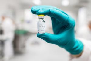 Johnson & Johnson comença el subministrament de la vacuna Covid-19 a la UE
