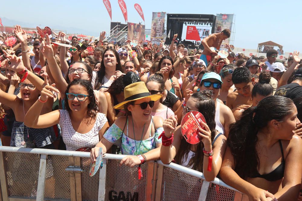 La playa de Sacaba es el escenario de más de doce horas de música en directo con la presencia de Efecto Pasillo, Gemeliers, Piso 21, la malagueña Ana Mena, Atacados, Critika y Saik, Carlos Marco...