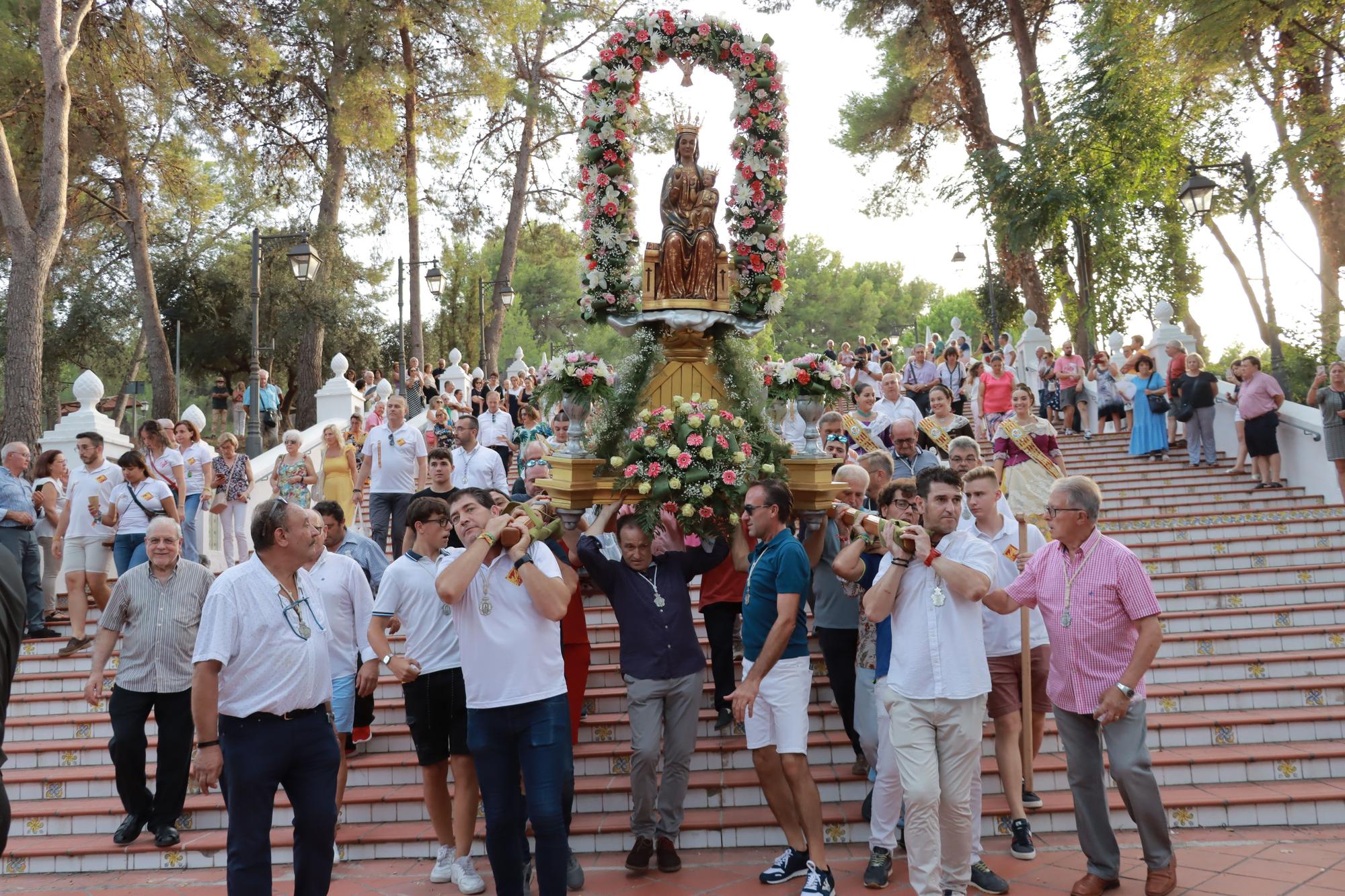 Las fotos del 'retorn' de la patrona y del 'correfoc' en el último día de fiestas de Vila-real