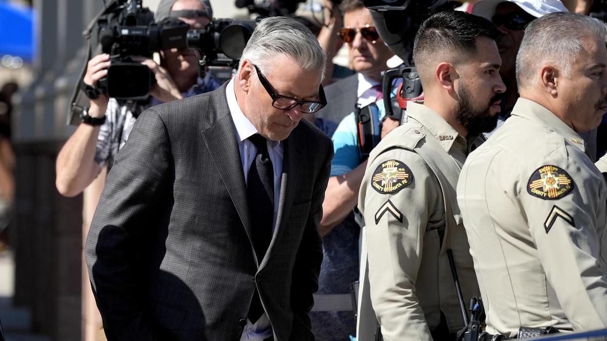 Alec Baldwin entrando en el juicio que acaba de empezar en Santa Fe.