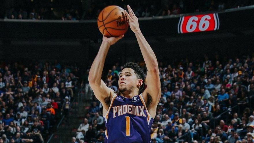 Devin Booker firma el salario anual más alto jamás registrado en la NBA