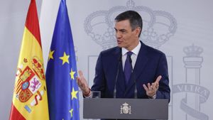 Imagen de archivo del presidente del Gobierno, Pedro Sánchez en el Palacio de la Moncloa. EFE/ Javier Lizon. NO VENTAS ZONA EPA