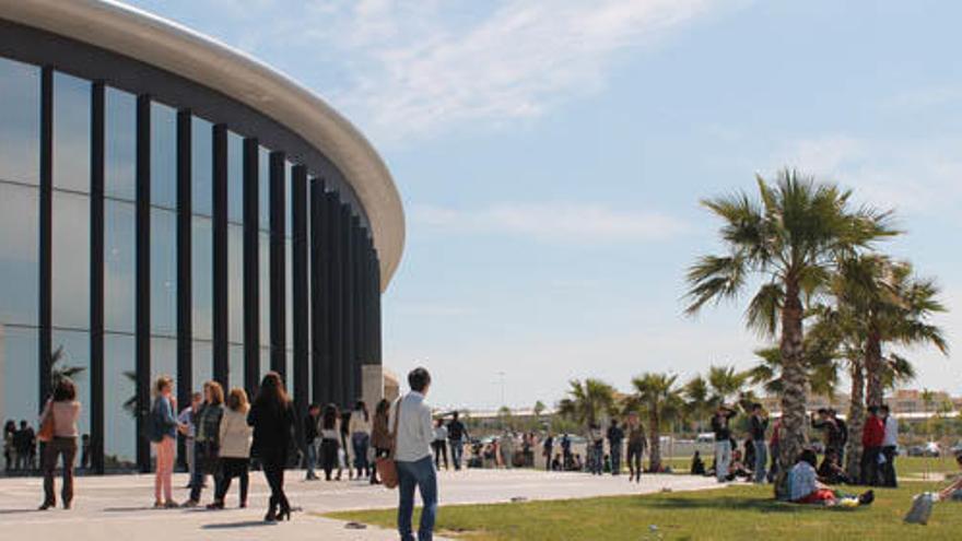 Se alquila Auditorio Internacional en Torrevieja